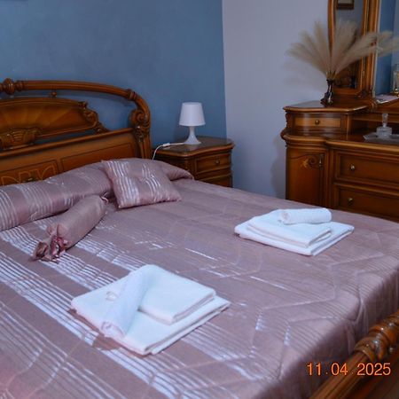 Al Cortile Del Pozzo Apartment Delia Exterior photo