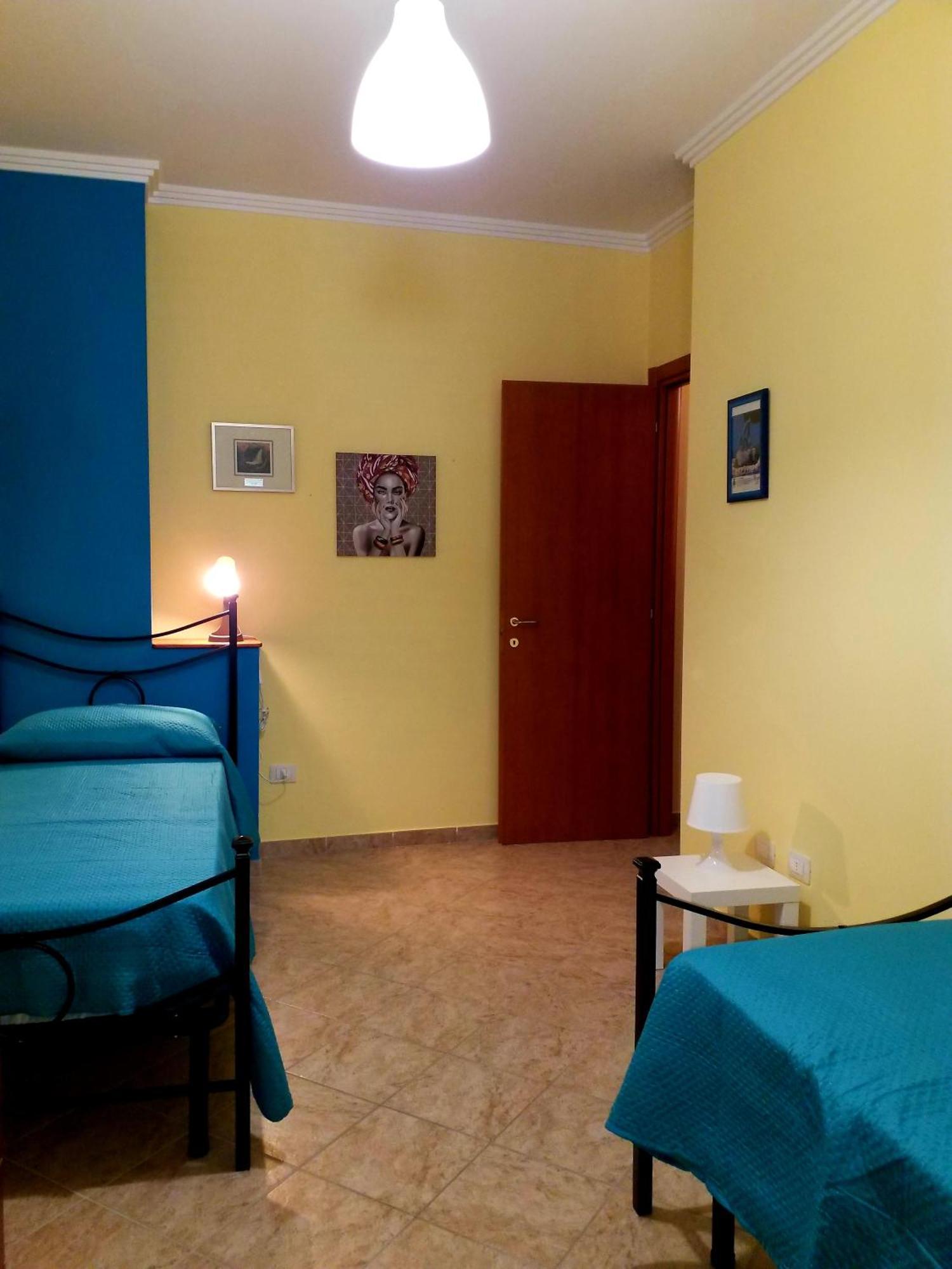 Al Cortile Del Pozzo Apartment Delia Exterior photo