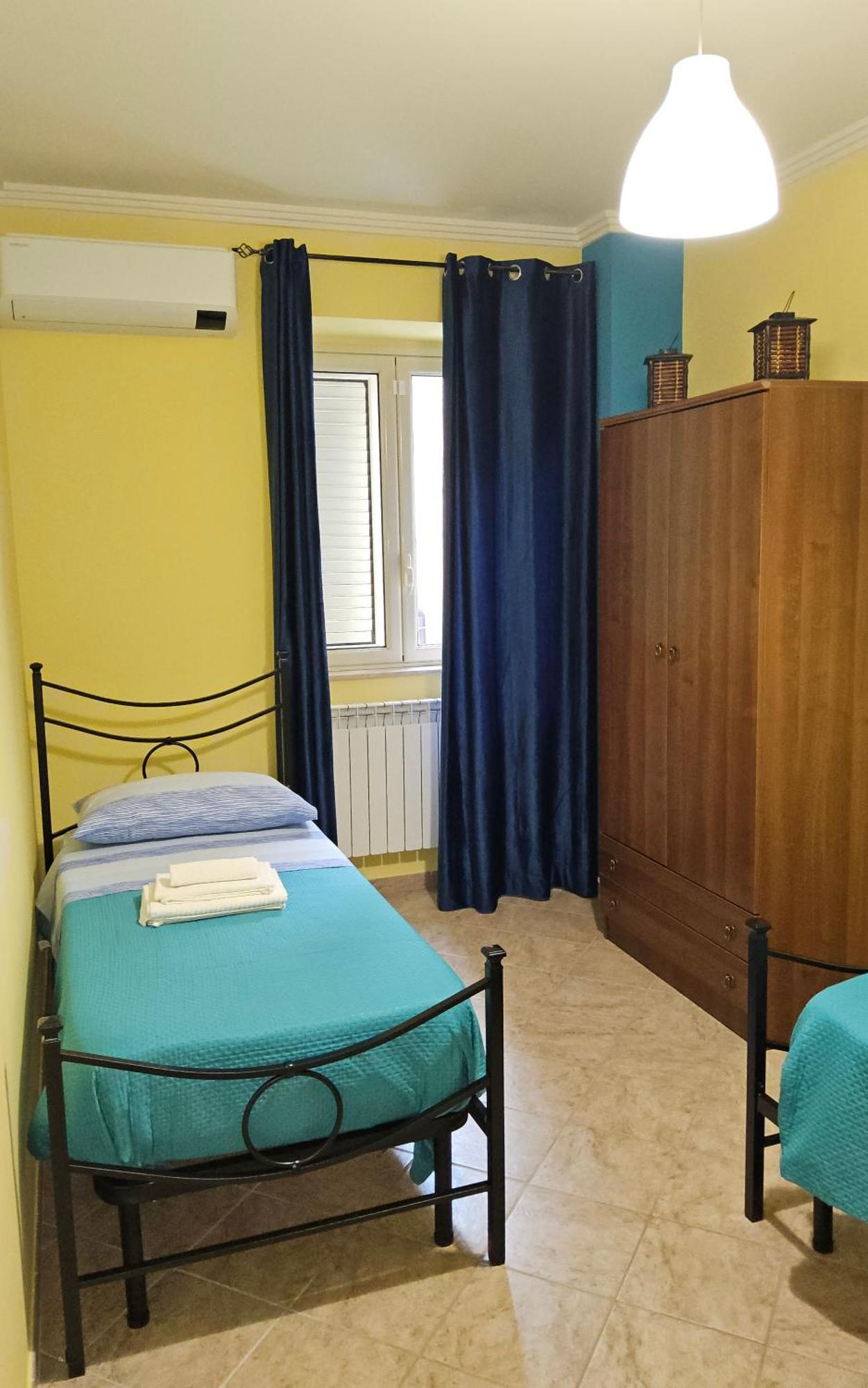 Al Cortile Del Pozzo Apartment Delia Exterior photo
