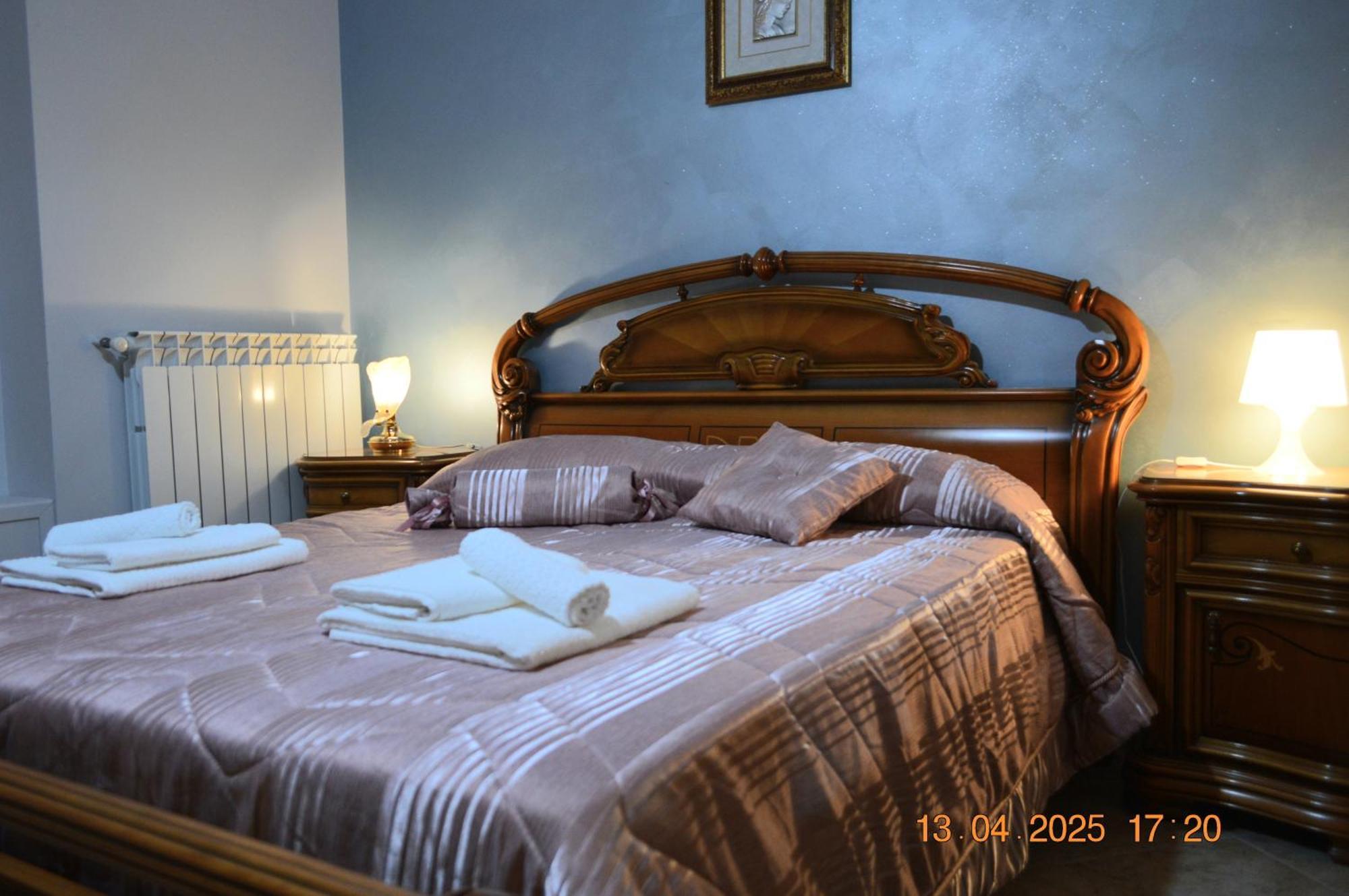Al Cortile Del Pozzo Apartment Delia Exterior photo