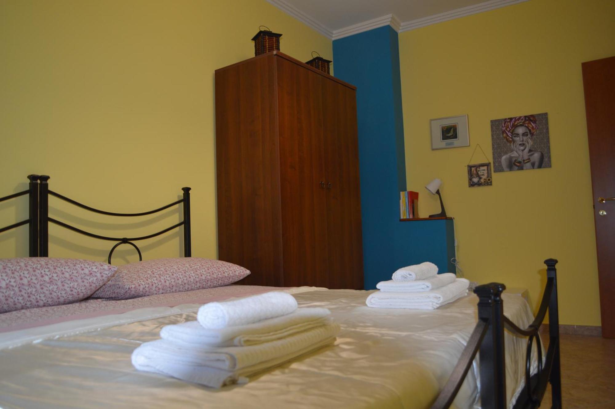 Al Cortile Del Pozzo Apartment Delia Exterior photo